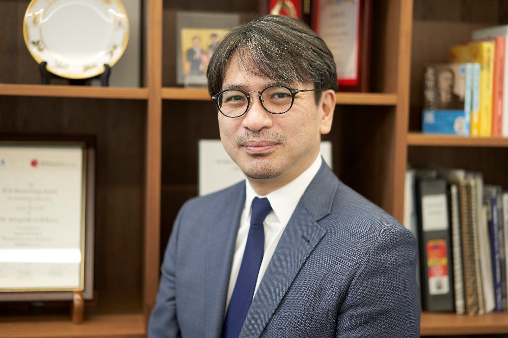 Dr. Hiroyoshi Nishikawa image