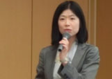 八巻知香子室長