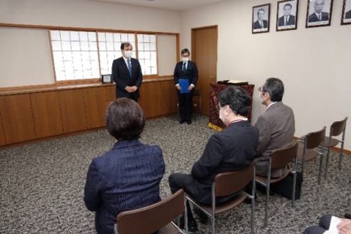 挨拶のもよう　中釜理事長