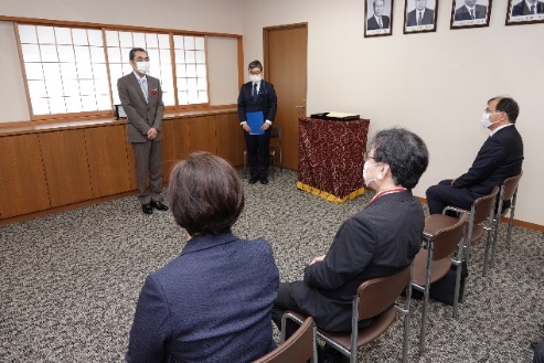 挨拶のもよう　駒木代表取締役会長