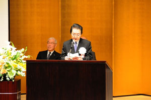 国立がん研究センター理事長 嘉山孝正