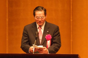 日本医師会会長 原中勝征