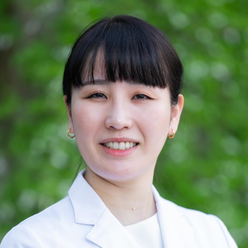 飯野　眞央（いいの　まお）