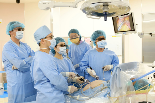 腹腔鏡手術の風景