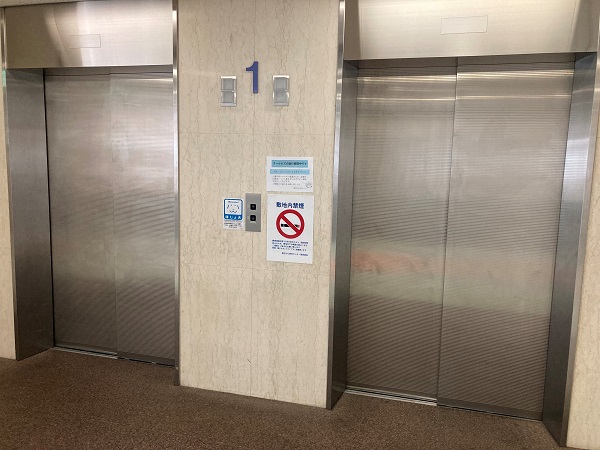 エレベーター1