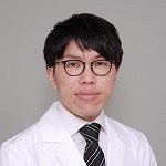 村岡祐二 y_fukumoto.jpg