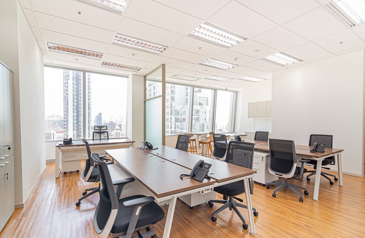 office1.jpg