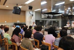 『柏の葉料理教室』第200回記念講演・調理実演会 風景